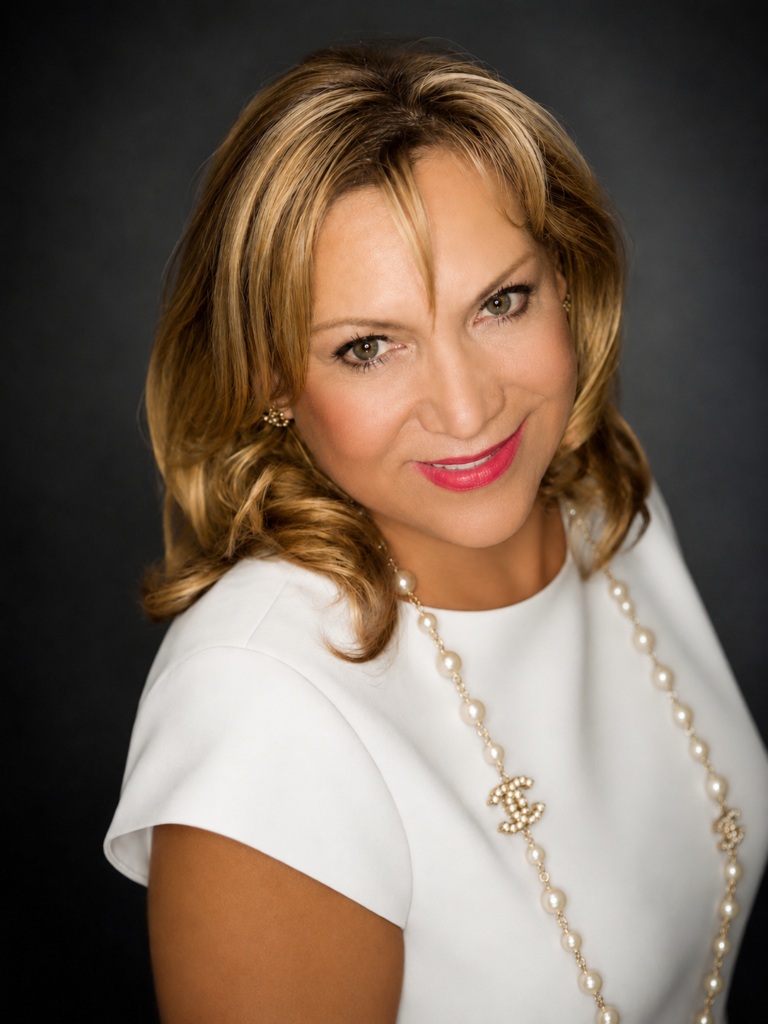 Susan, founder of Inspire Group Online